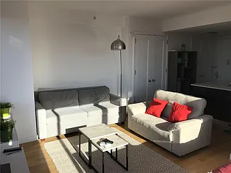 Rented by R New York