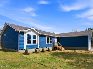 2940 Parkview Dr, Maryville, TN 37803