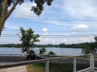 2521 Edgerton St, Little Canada, MN 55117