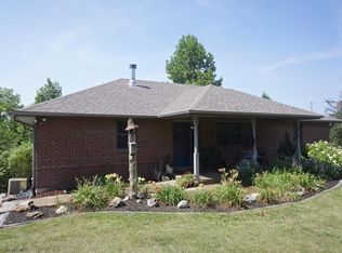 24949 Ridgeway Ct, Boonville, MO 65233