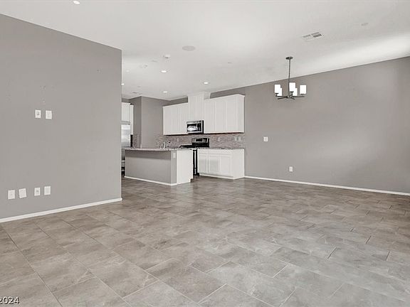 4th image of 6498 Silver Estates Ave #1