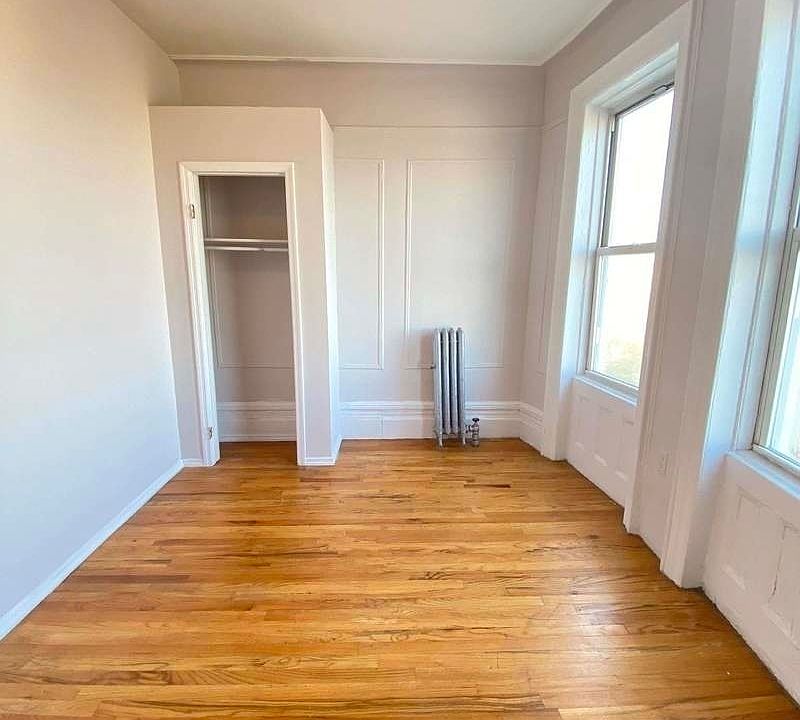 1st image of 780 Saint Johns Pl #3R
