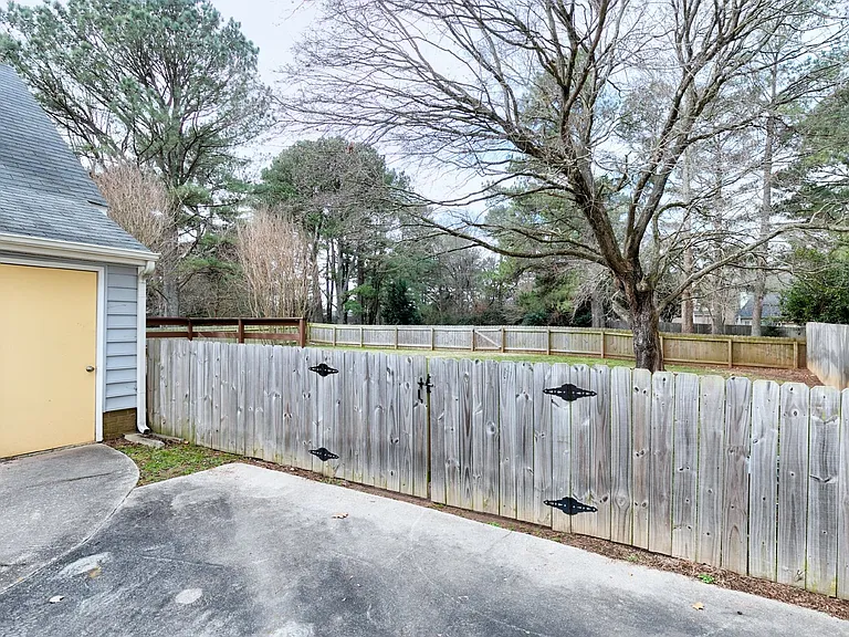 106 Allison Way #A — Photo 40