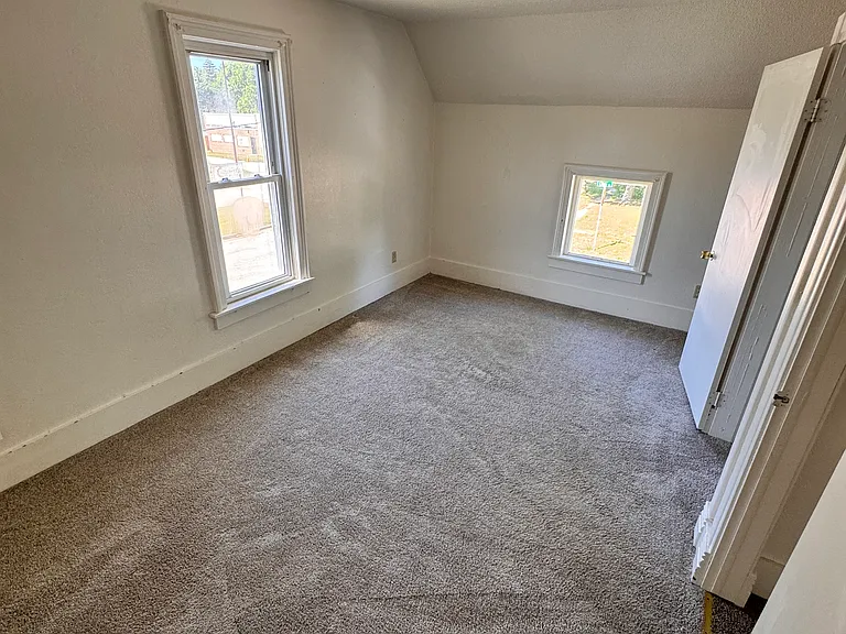 214 W Douglas St #214 — Photo 8