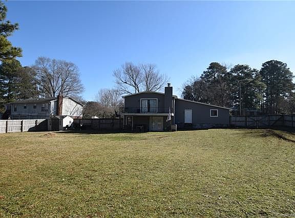 5th image of 2409 Hoffman St