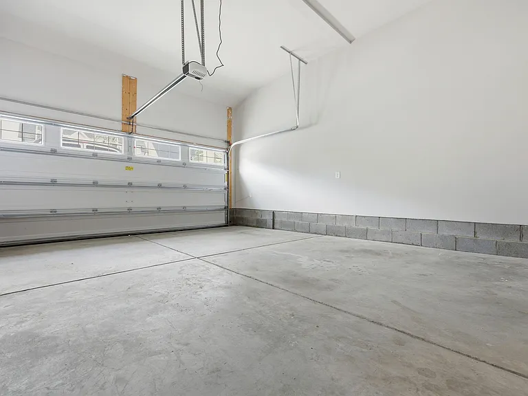 265 Mindees Ln — Photo 33
