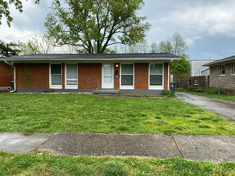 1885 Dunkirk Dr — Photo 1