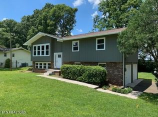 12025 W Kings Gate Rd, Knoxville, TN 37934