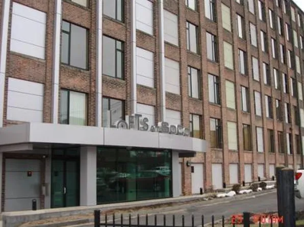 147 Centre St APT 210, Brockton, MA 02302