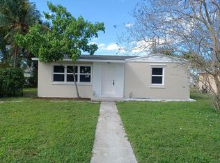 625 Dogwood Rd, West Palm Beach, FL 33409