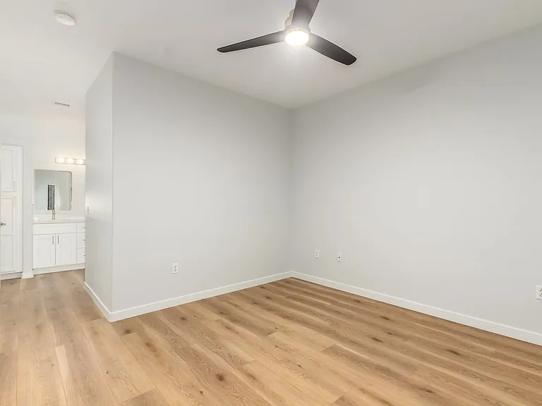 13818 N Saguaro Blvd #202 — Photo 8