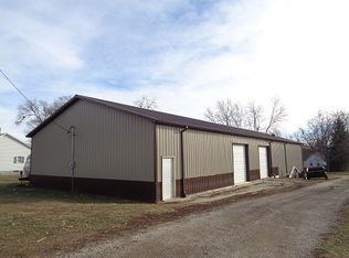 813 E 3rd St, Kewanee, IL 61443