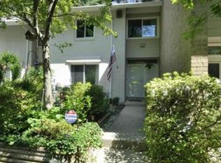 212 New Mark Esplanade, Rockville, MD 20850