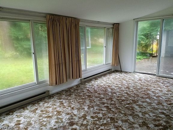 5th image of 57 Tamarack Trl