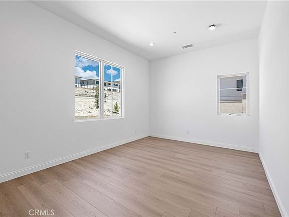 4th image of 11712 N Churchill Way