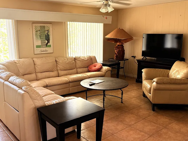 12061 Palm Dr — Photo 11