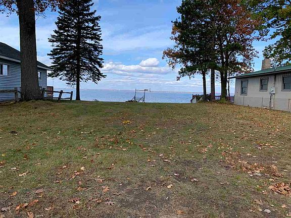 4th image of 3942 W Houghton Lake Dr