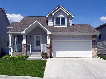 1st image of 1487 Applewood Ct W
