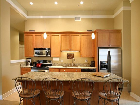 4th image of 714 Market St Unit 102