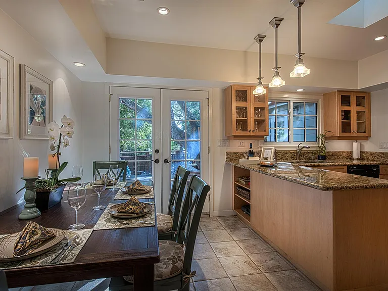 1108 Buena Vista Ave — Photo 9