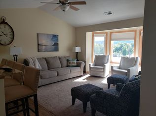 605 Sandy Point Rd Unit 11, Harpers Ferry, IA 52146