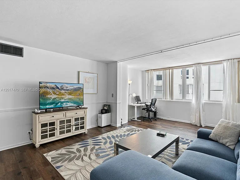 5005 Collins Ave #222 — Photo 10