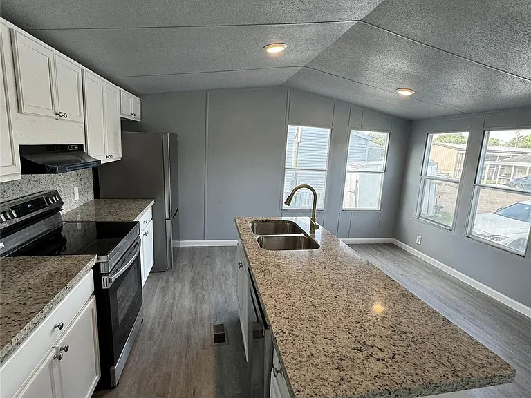 9017 Taub Rd #I — Photo 10