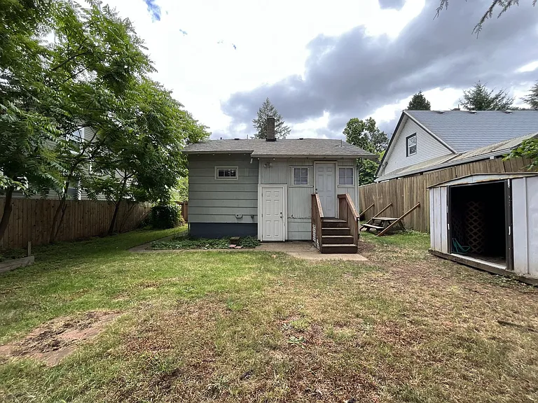 5619 NE 26th Ave — Photo 35