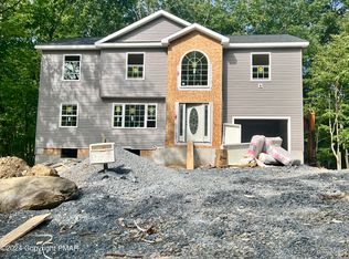 1526 Sugar Maple Ln, East Stroudsburg, PA 18302