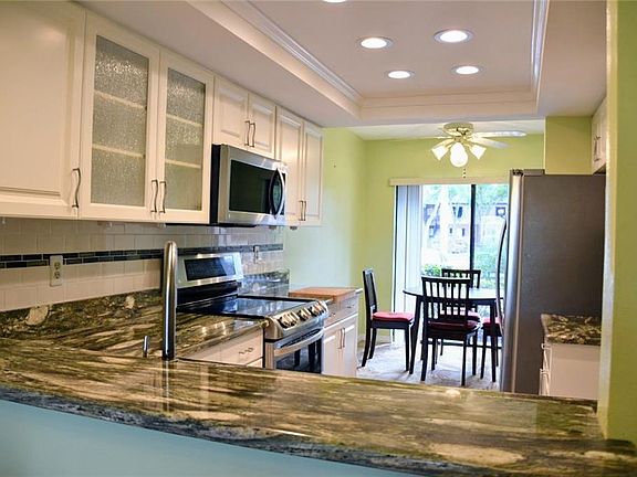 3rd image of 6211 Timber Lake Dr Unit B7
