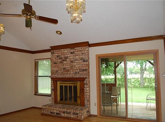 5th image of 324 Chambers Creek Dr S