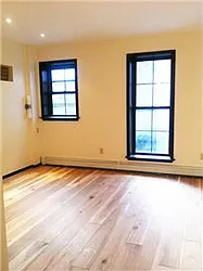 Rented by R New York