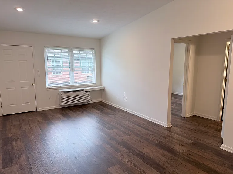 3225 Maplewood Ave #L — Photo 6