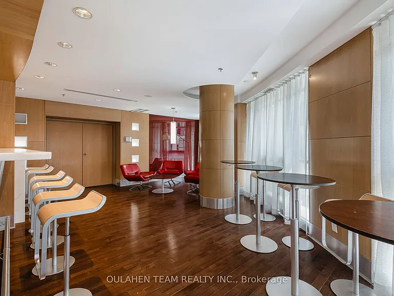 21 Carlton St #1105 — Photo 30