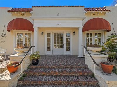 334 Bay St, Tarpon Springs, FL, 34689