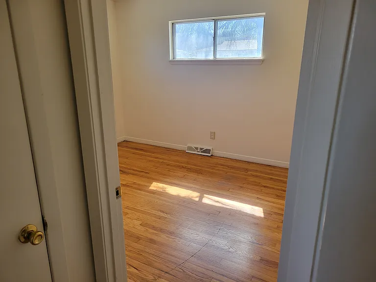 8514 W 53rd St — Photo 6