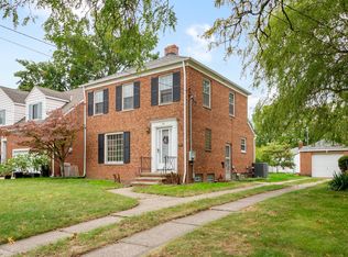 2758 Lakeview Ave, Rocky River, OH 44116