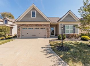 8493 Bella Dr, Macedonia, OH 44056