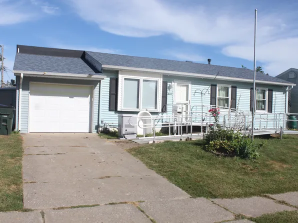 2629 N Concord St, Davenport, IA 52804