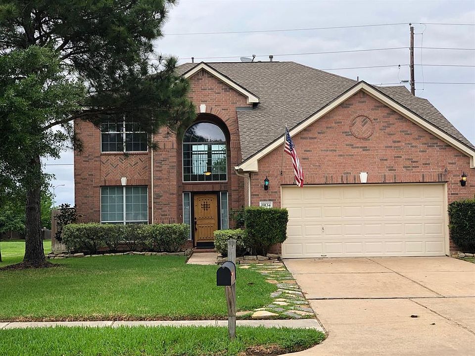 1st image of 19134 Piney Way Dr