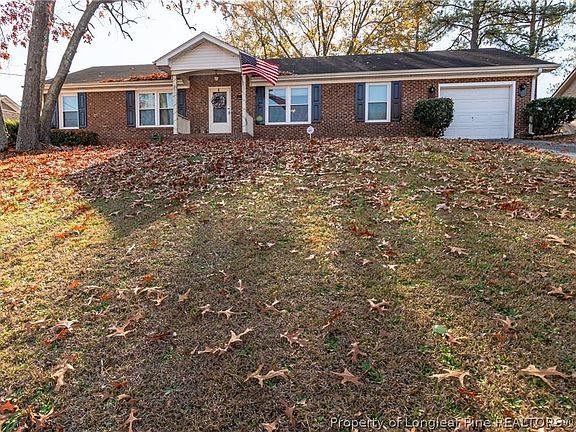 2nd image of 901 Dandridge Dr