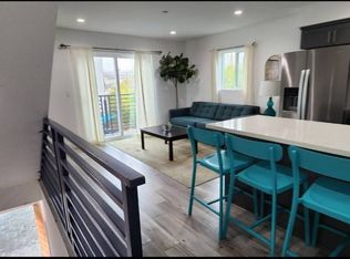 1228 N Alexandria Ave #1.5, Los Angeles, CA 90029