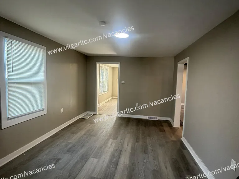 1712 Carolina St — Photo 12