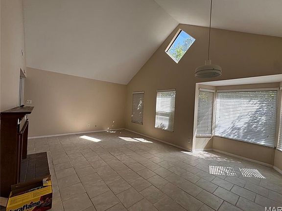 3rd image of 2622 Park Ave #A