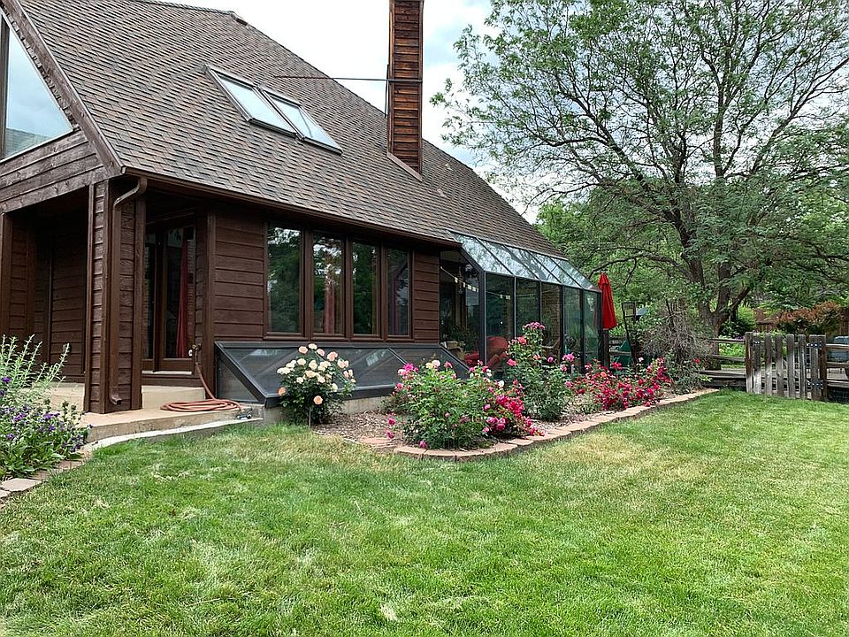 2nd image of 1367 W Briarwood Ave