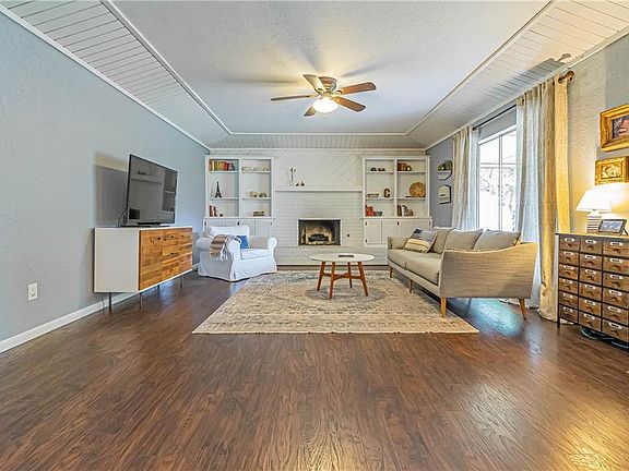 3rd image of 12509 High Meadow Dr