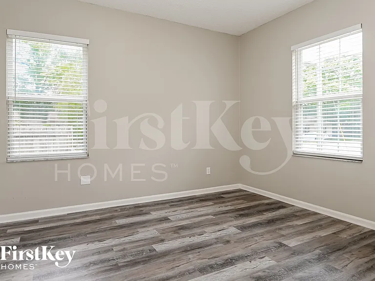 3207 Rosselle St — Photo 10