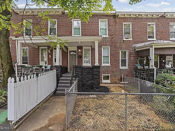 Darley Ave
