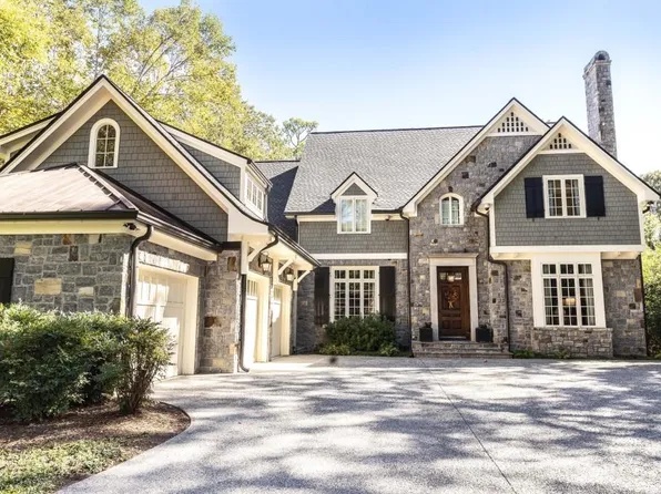 919 Buckingham Cir NW, Atlanta, GA 30327