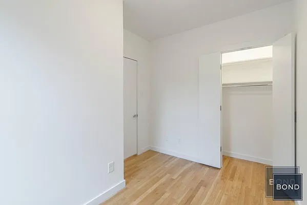 Rented by Bond New York | media 21